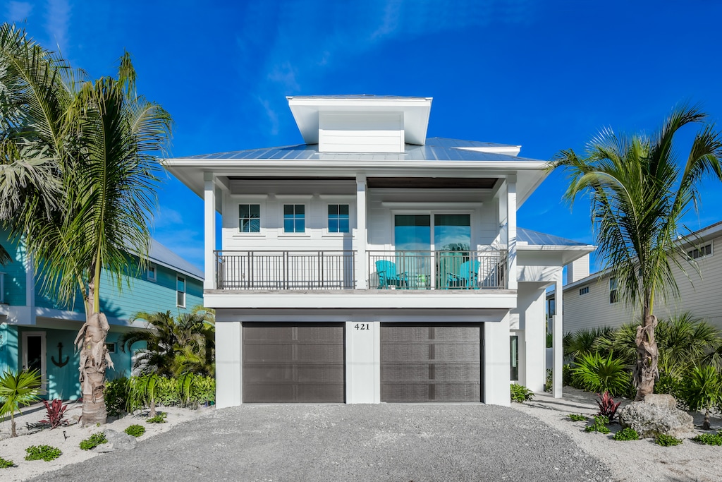 Exterior of Daiquiri Deck by AMI Locals