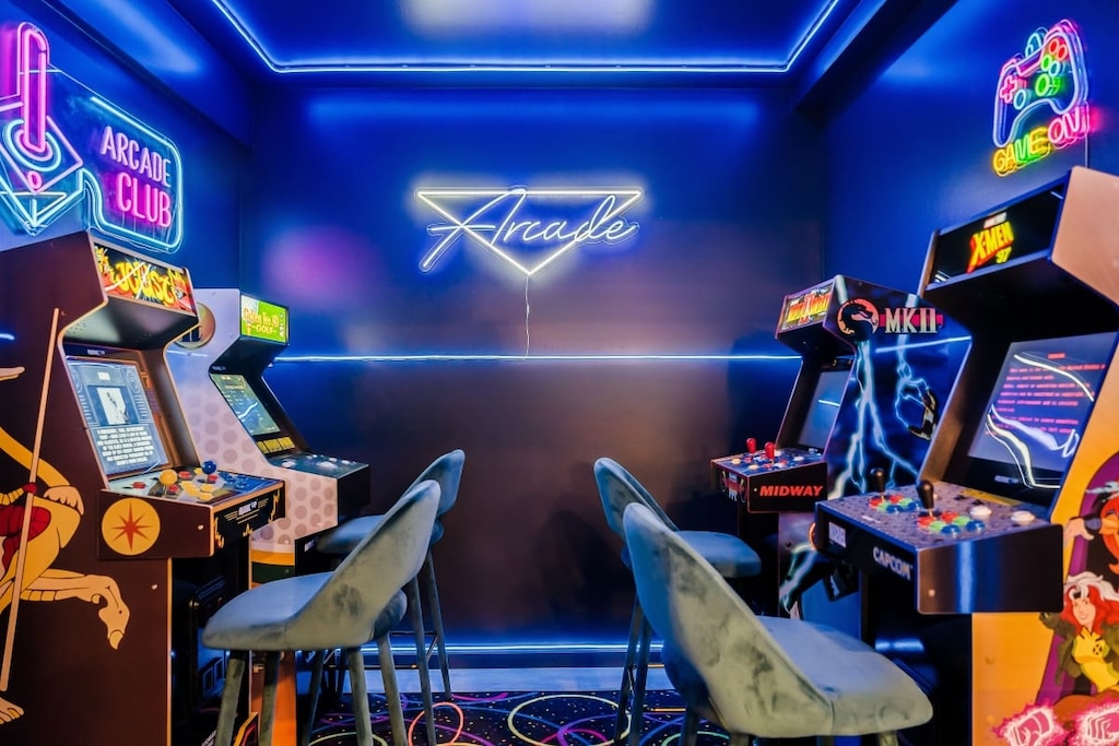 One video game is nice. Two is better. Five is mind-blowing. The action never stops in this retro video arcade room featuring Golden Tee 3D Golf, Joust, Mortal Kombat II, X-Men ’97, and NBA Jam.