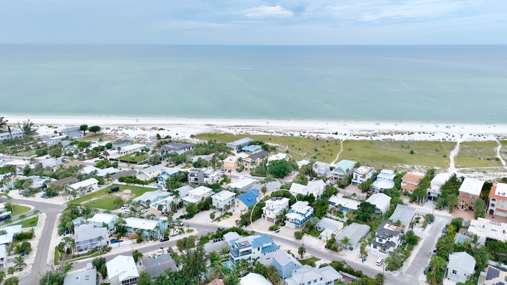 Aerial showcasing prime location