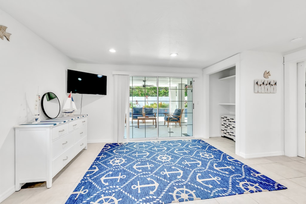 Sixth Bedroom - Two Twin Bunks