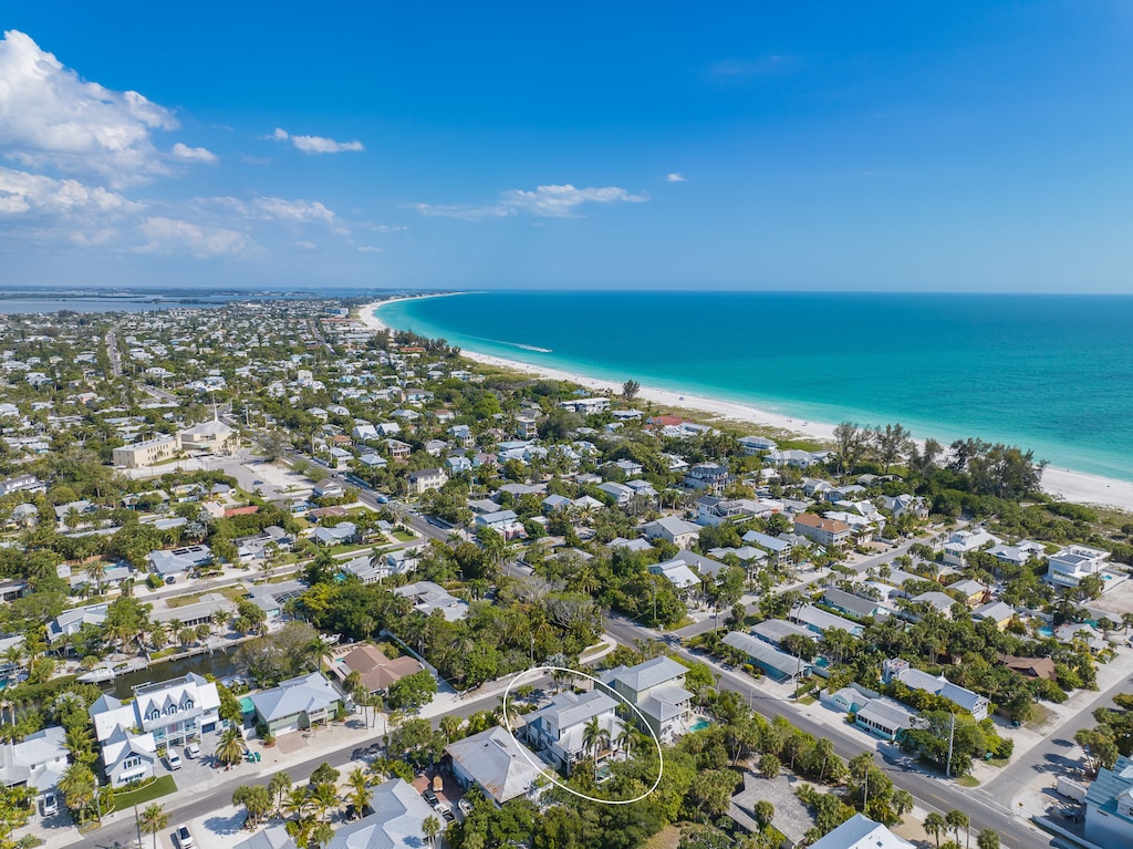 Ideally Positioned Coastal Property