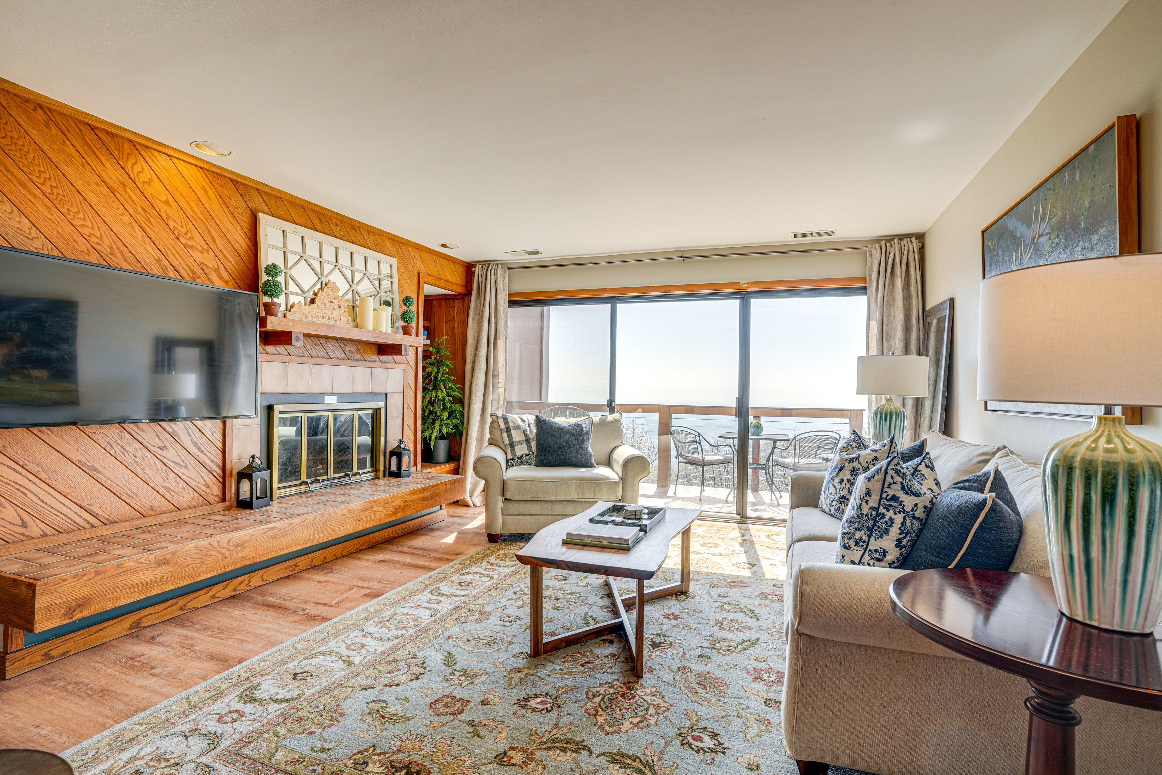 Pool Access: Scenic Condo in Wintergreen Resort!