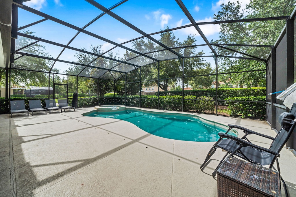 Private pool and spa