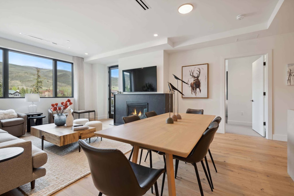 frontgate226-3568_54501261430_o_1