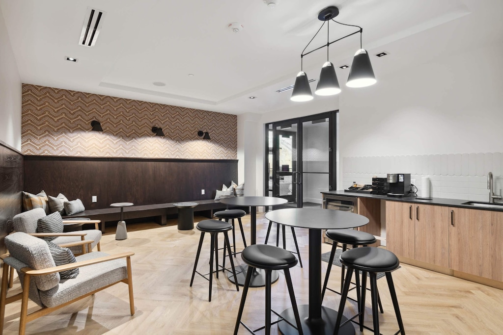 frontgate-3890_53496131725_o