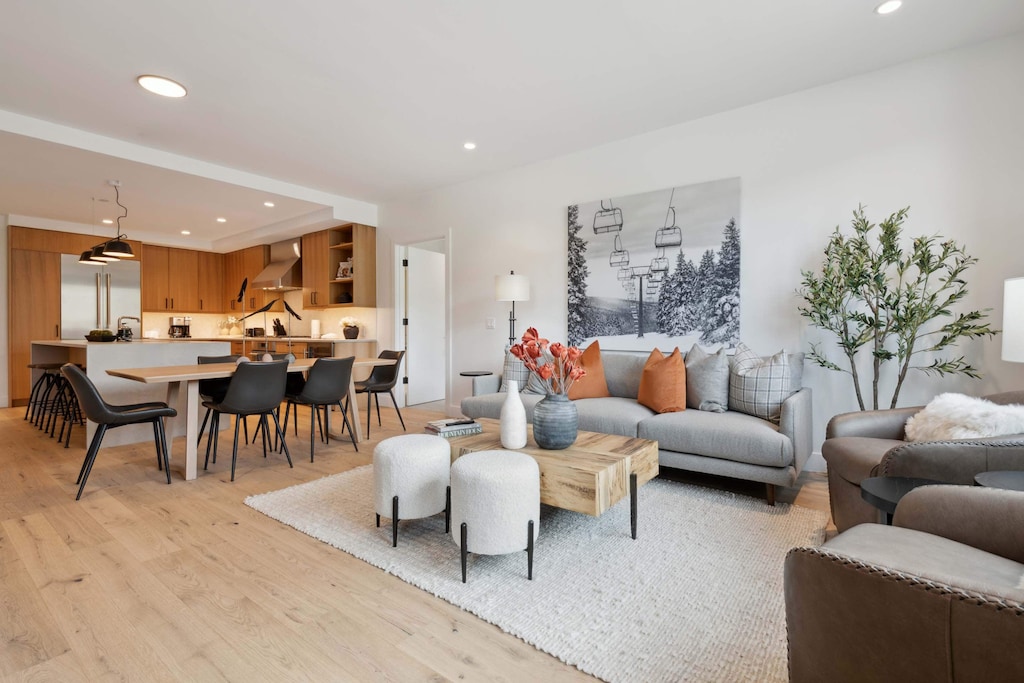 frontgate226-3548_54501261690_o_1