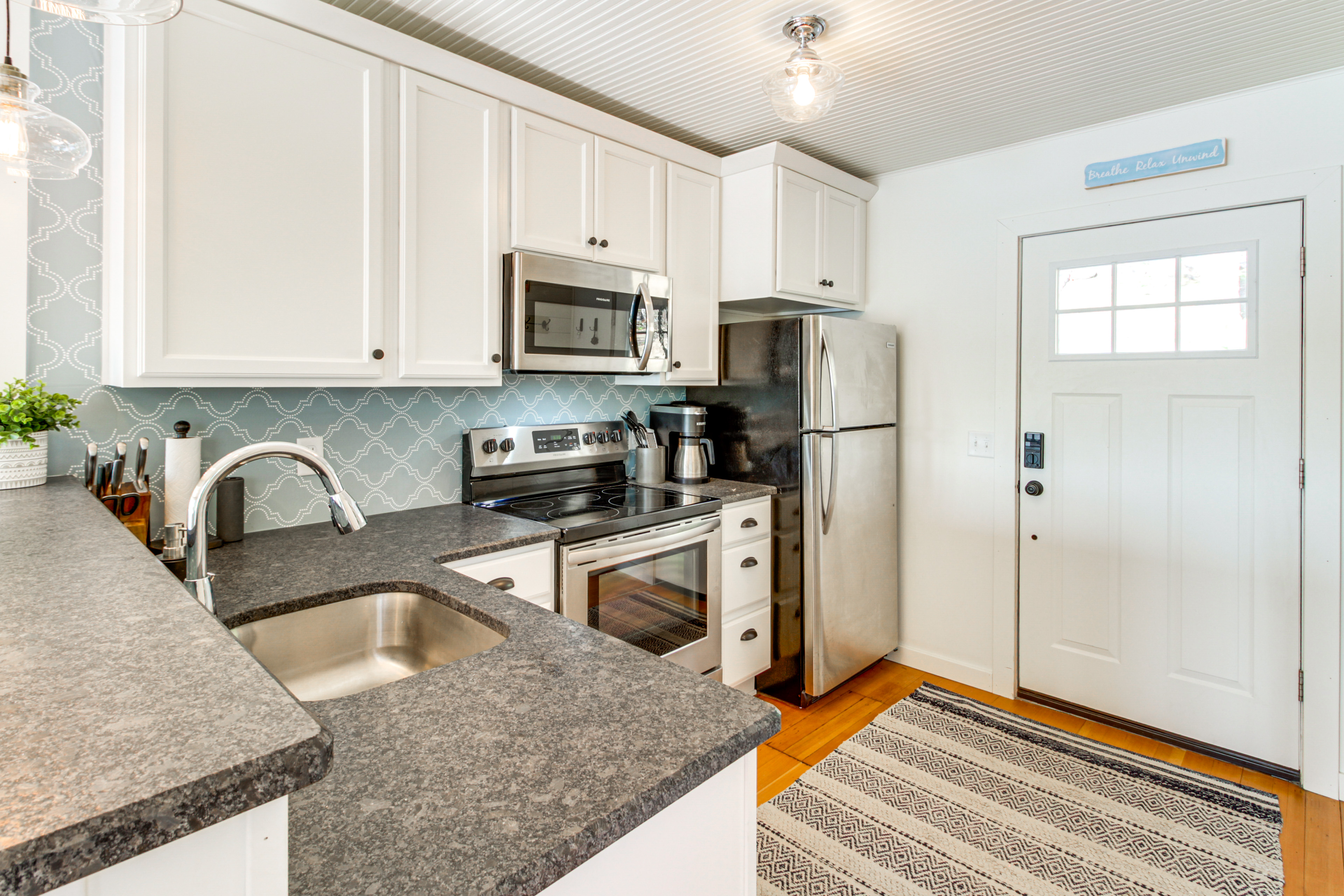 Paddle & Bike: Cottage w/ Dock in Pequot Lakes!