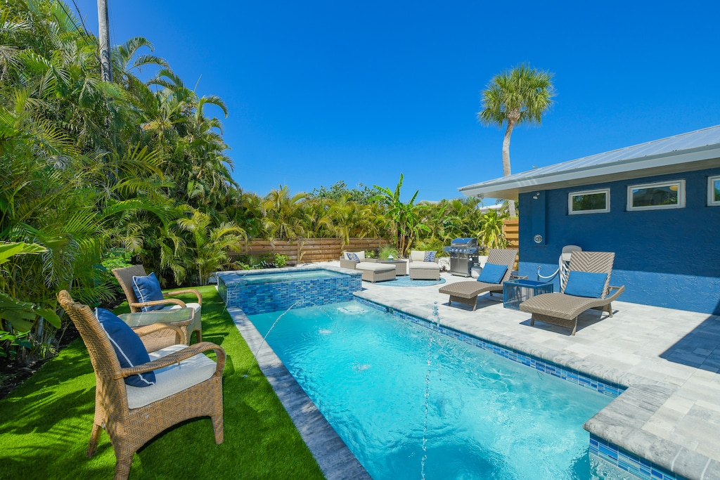 Pool Seating for Lounging