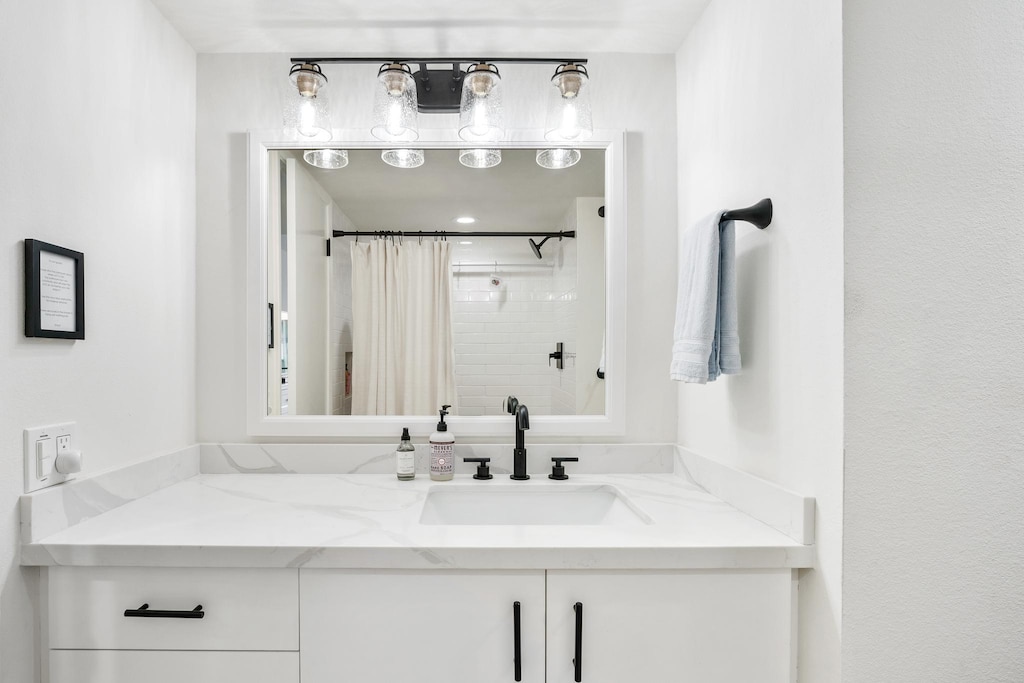 So fresh and so clean is the feel here in the master bathroom 