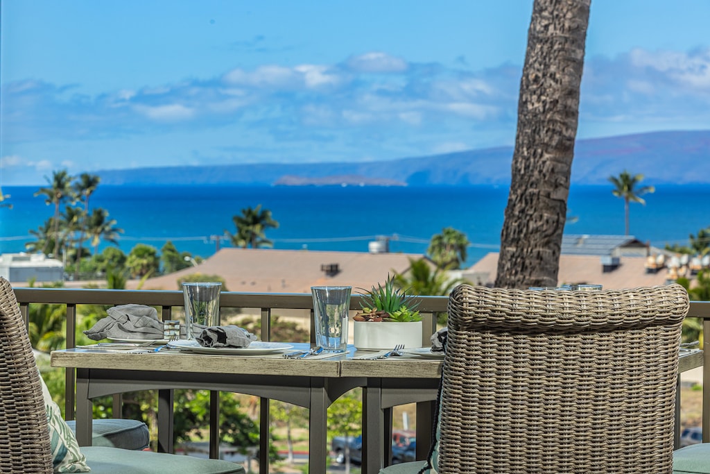 Enjoy the Beautiful Ocean Views on your Private Lanai
