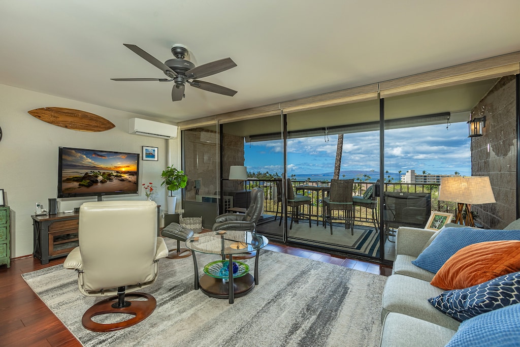 Air Conditioning and Ceiling Fan for added Comfort