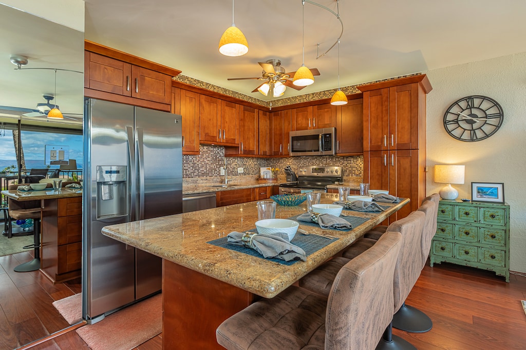 Granite Counter Space with Seating for Four