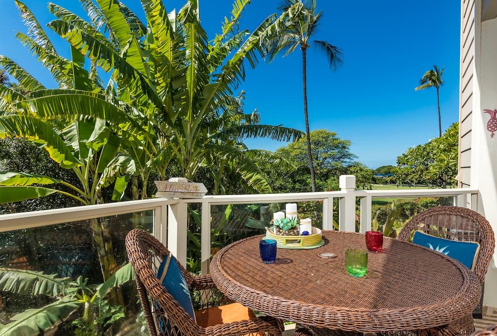 Fairway~ Garden and Partial Ocean Views from your Lanai!