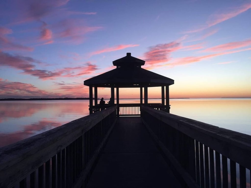 Bay Drive Gazebo just 4 houses down!