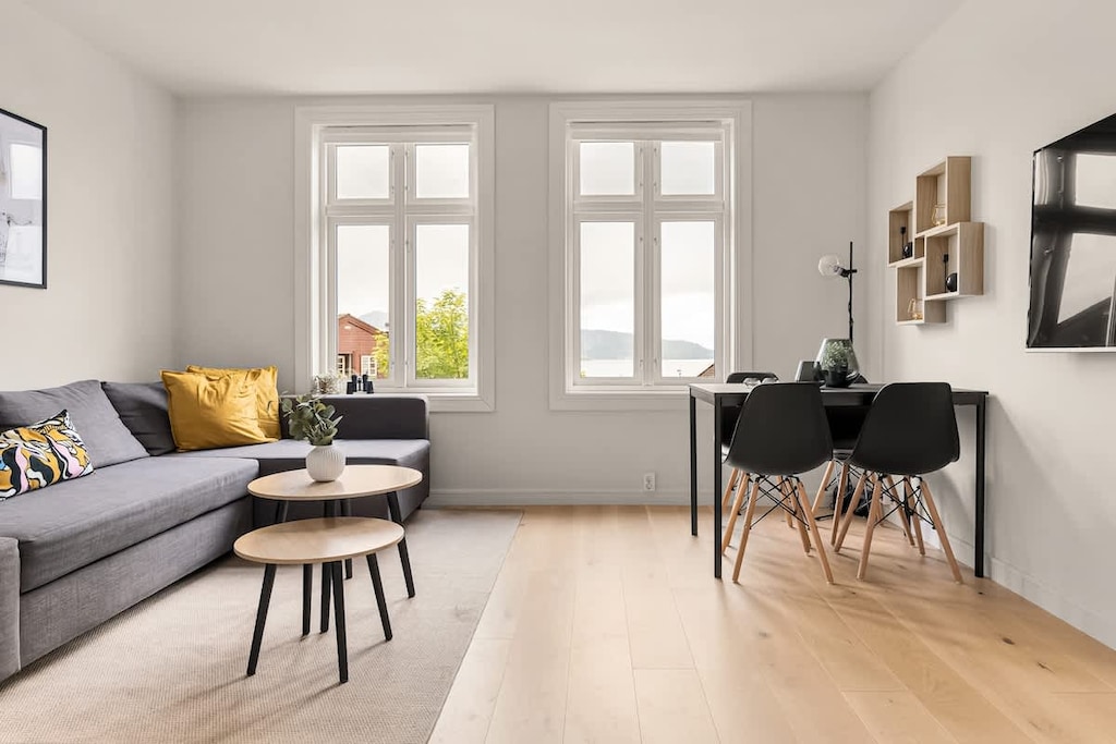 Welcome! We are delighted to have you here. Please let us know how we can make your stay truly exceptional and memorable. Our team is here to ensure your comfort and assist with any requests you may have.