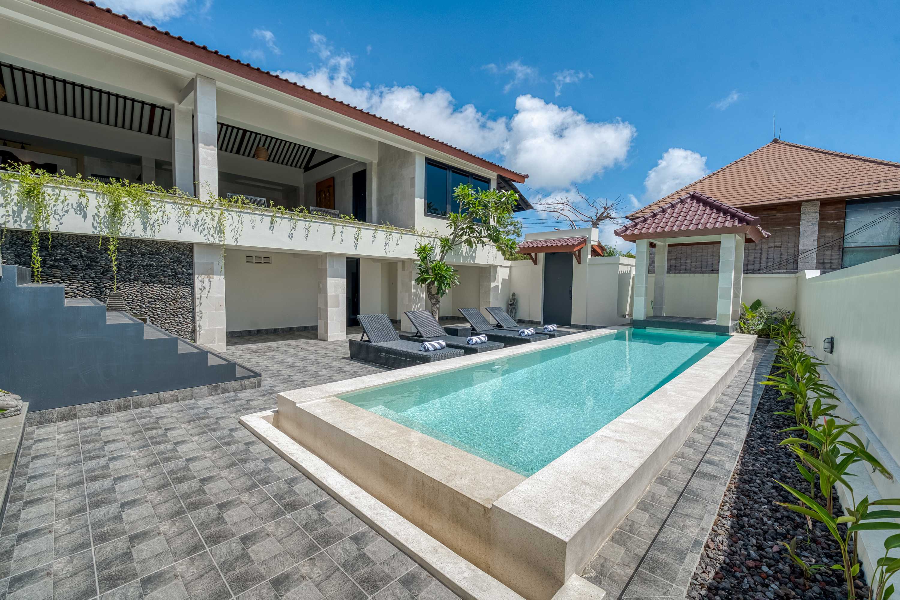 Bukit Senja Ungasan • 3BR With Pool & Sunset Views Bukit Senja Ungasan • 3BR With Pool & Sunset Views