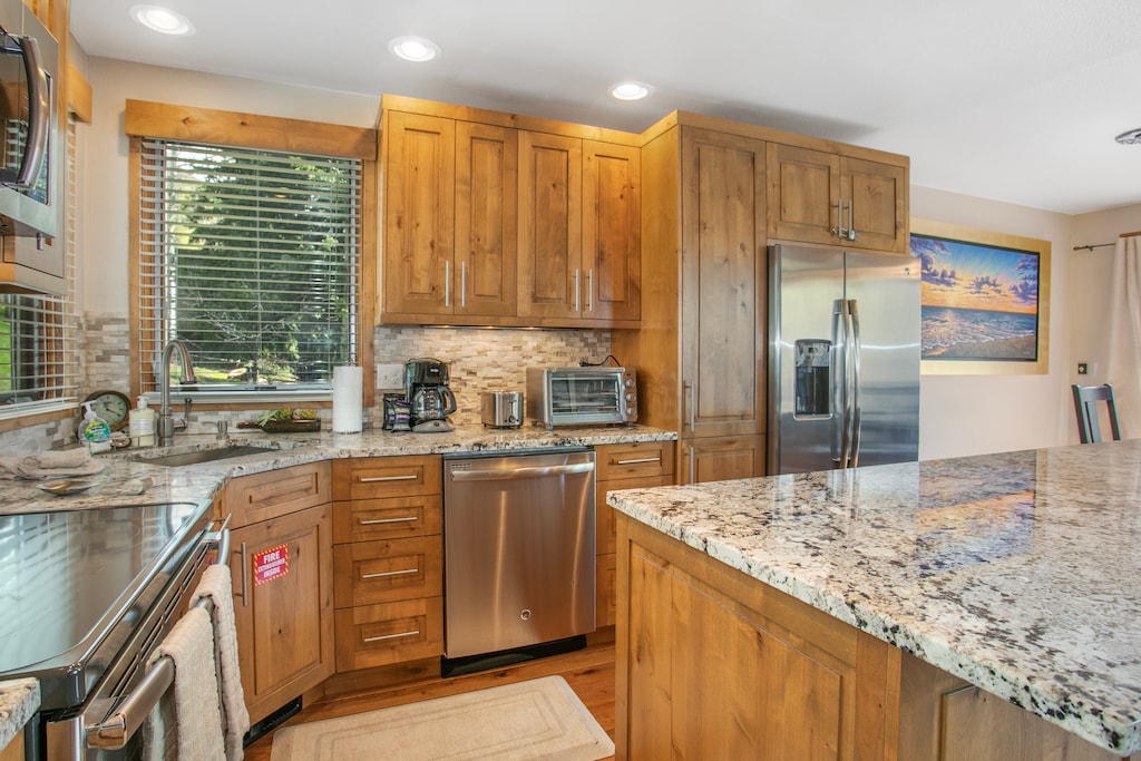 Large, modern kitchen