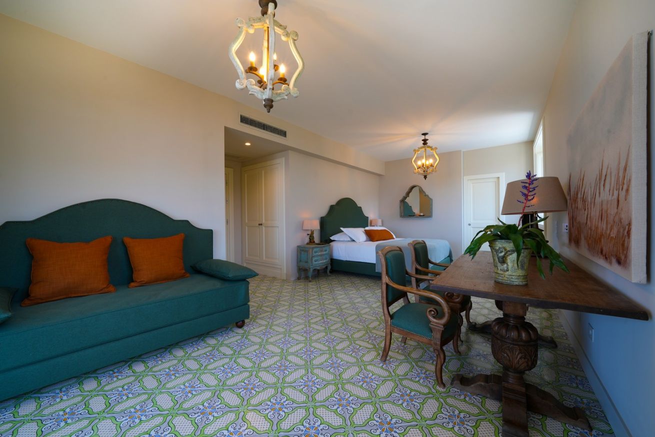 Modern & Private Villa | Unique Location, Pool and Sunset Terrace