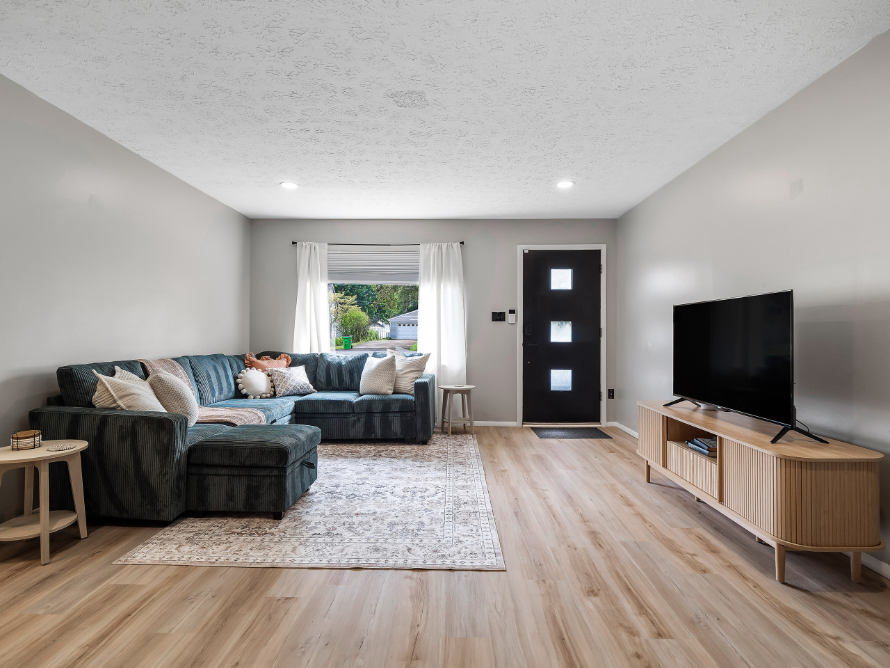 Renovated Ranch|Patio Vibes|Fully Stocked Kitchen|Sleeps 6