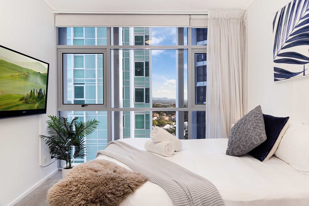 King sized master bedroom 