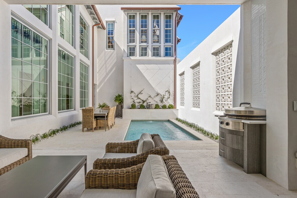 Alys Beach Rentals - 15 Fairwind Lane Photo 05