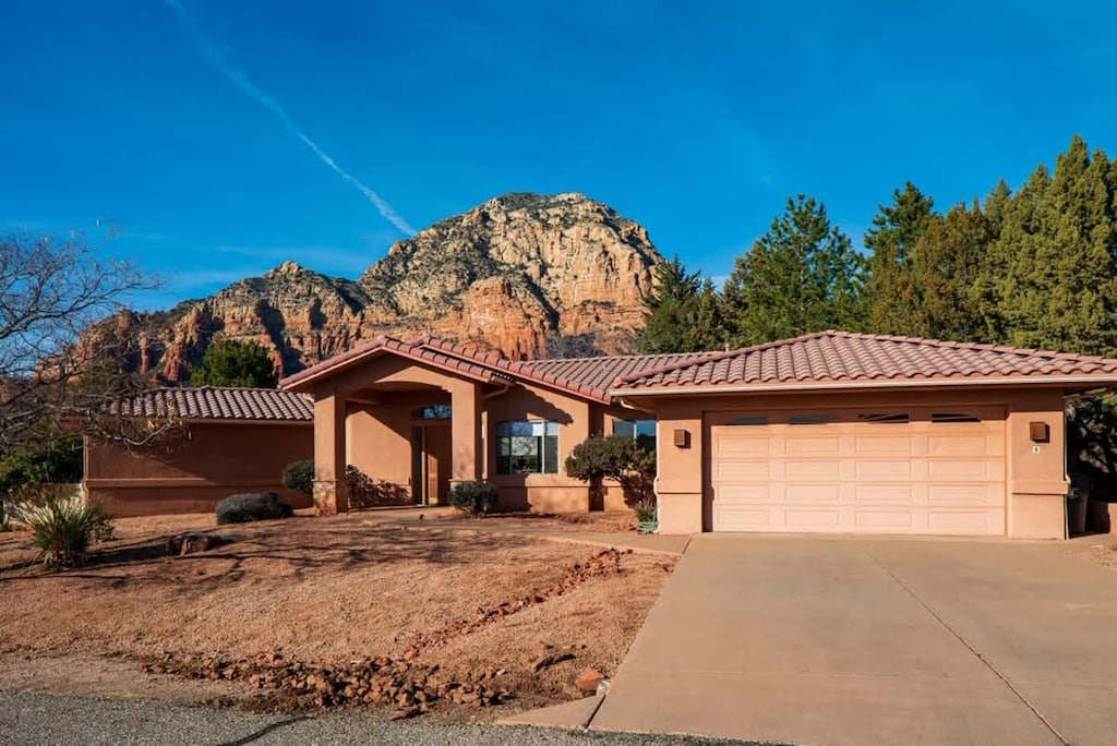 Welcome to your beautiful Sedona red rock retreat home!