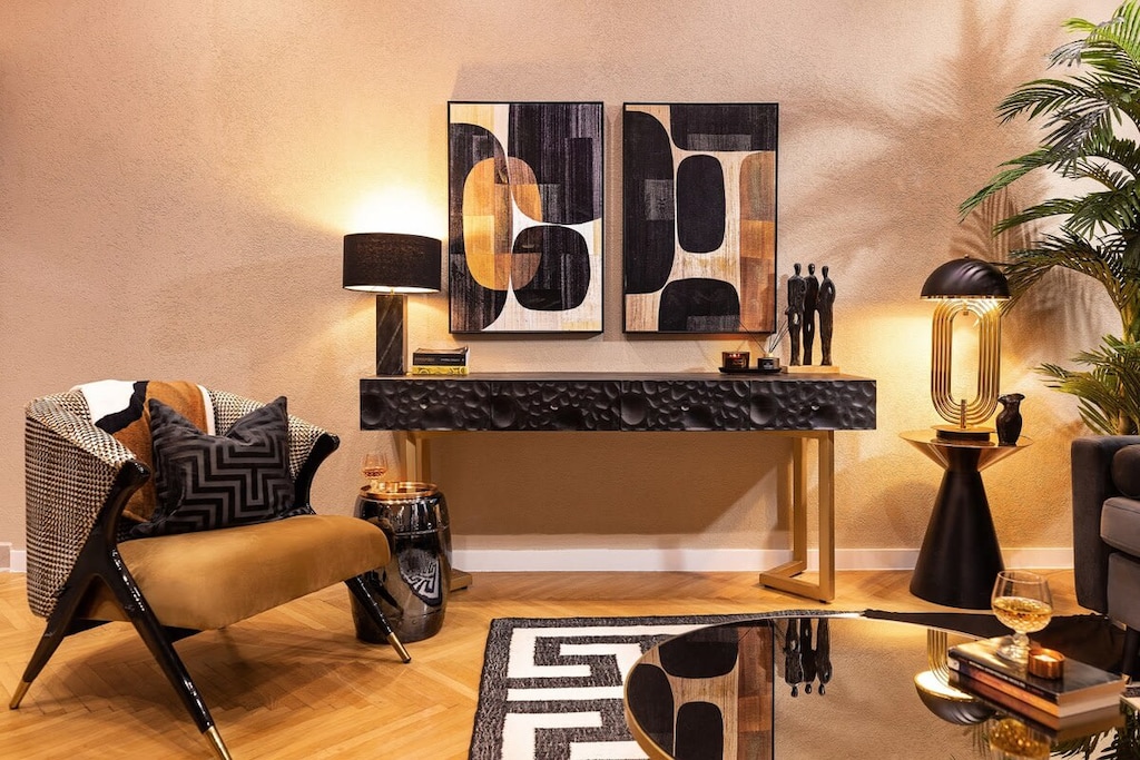 Unwind in our inviting living space, where comfort meets style in a harmonious blend of modern design and cozy relaxation 🛋️✨