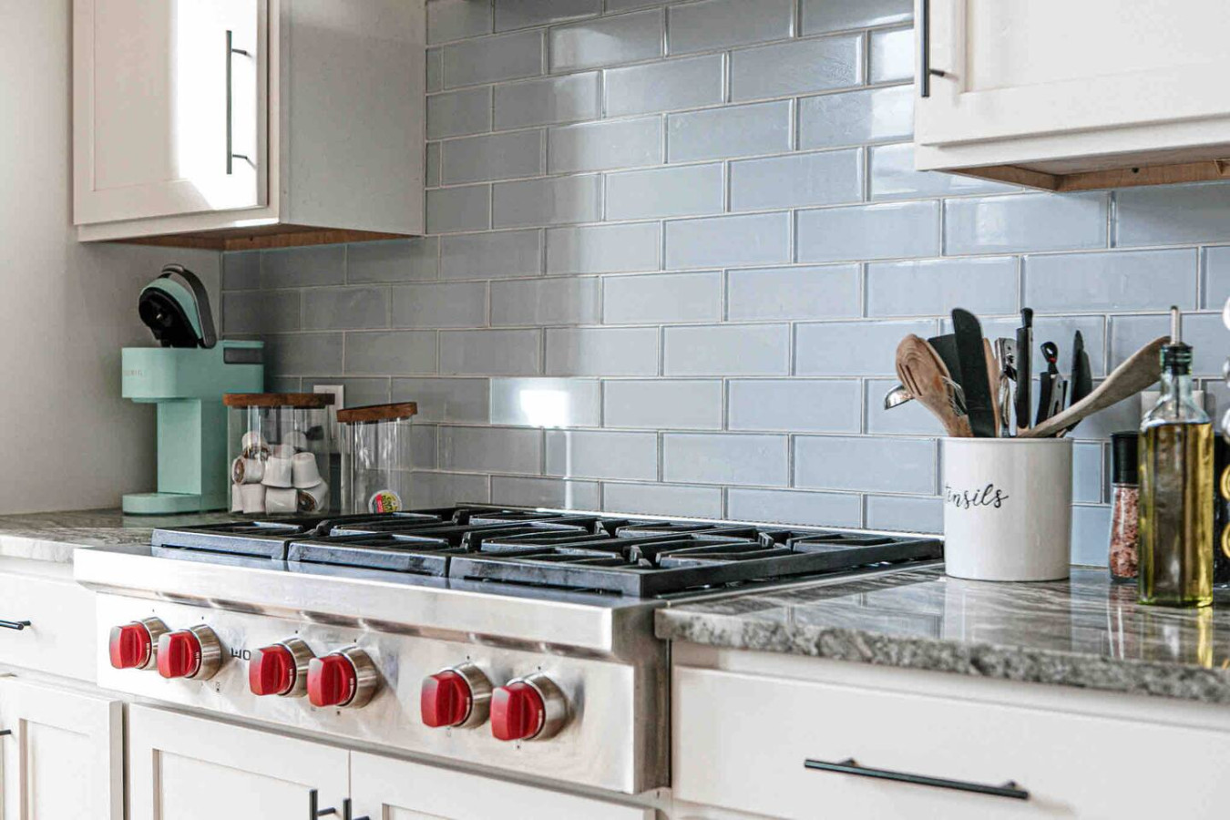 Luxury Corner Condo ~ Walk to Old City