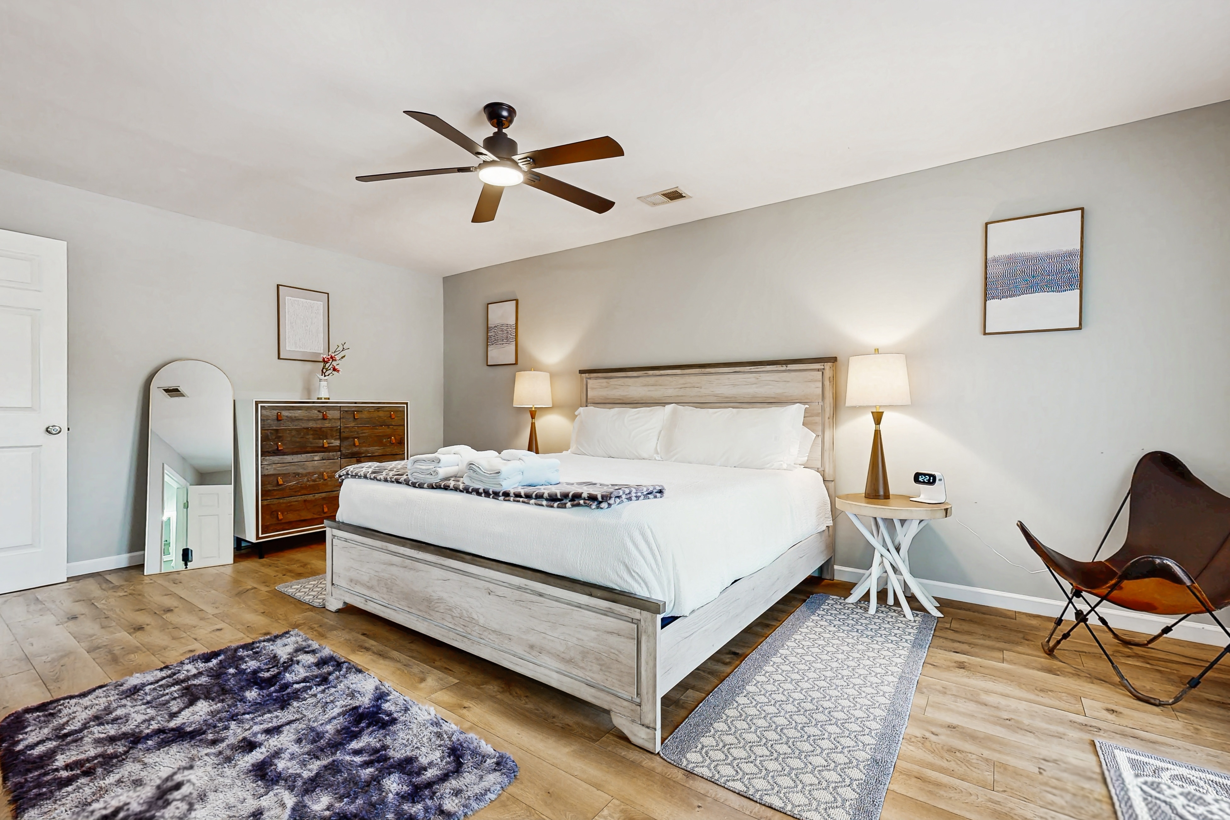 Hanahan home with close proximity to Park Circle, WiFi & dog-friendly Hanahan home with close proximity to Park Circle, WiFi & dog-friendly