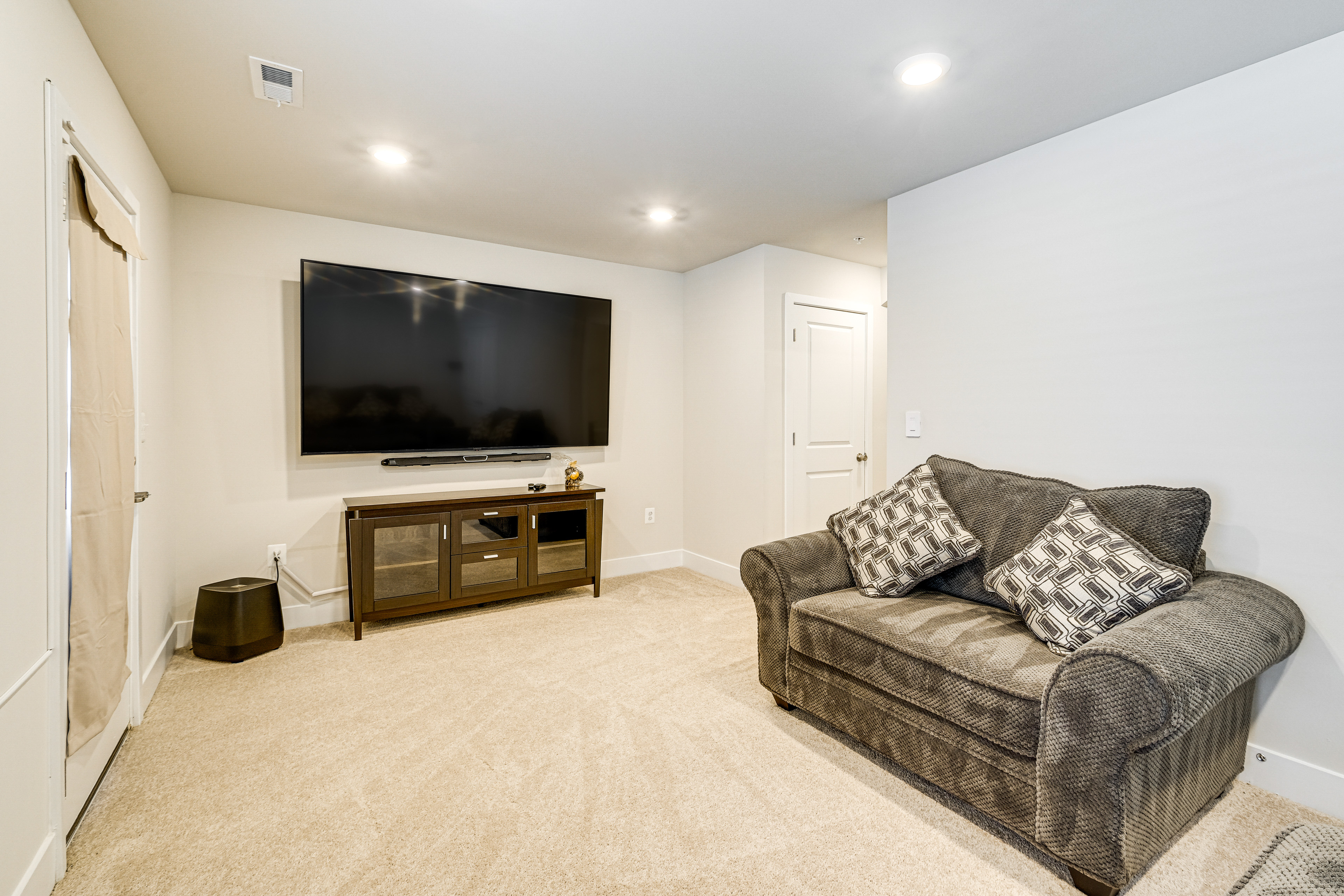 Fenced Yard: Spacious Southern Maryland Townhome!