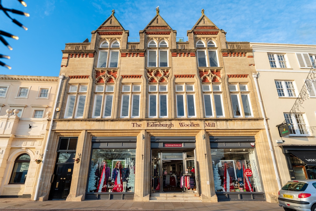 Fresh Escapes - Exeter City Centre Apartment, Cathedral Yard Sleeps 4 