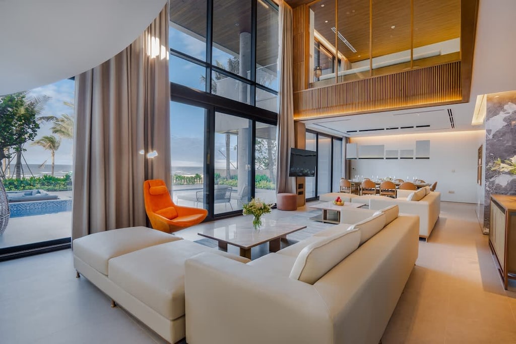 "Great for families or large groups. Private pool- great, community pool amazing, and world-class beach 3-minute walk through the community. Quick 5-minute drive to My Khe beach and other beachside activities. Great!" - Adam, September 2022