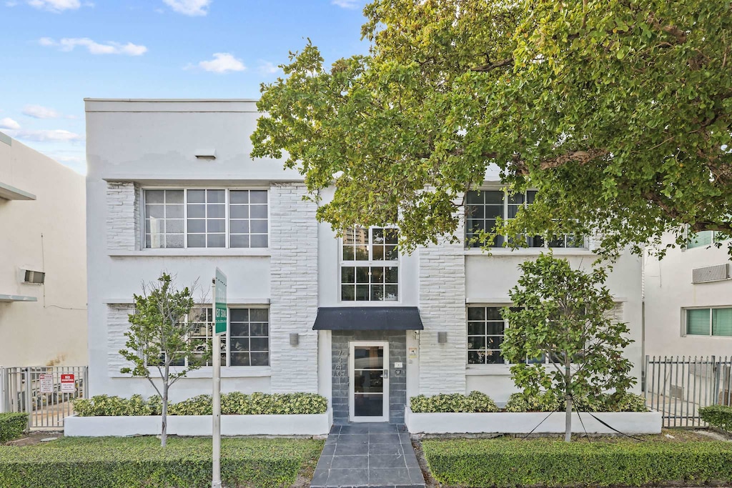 Ultimate beachside relaxation