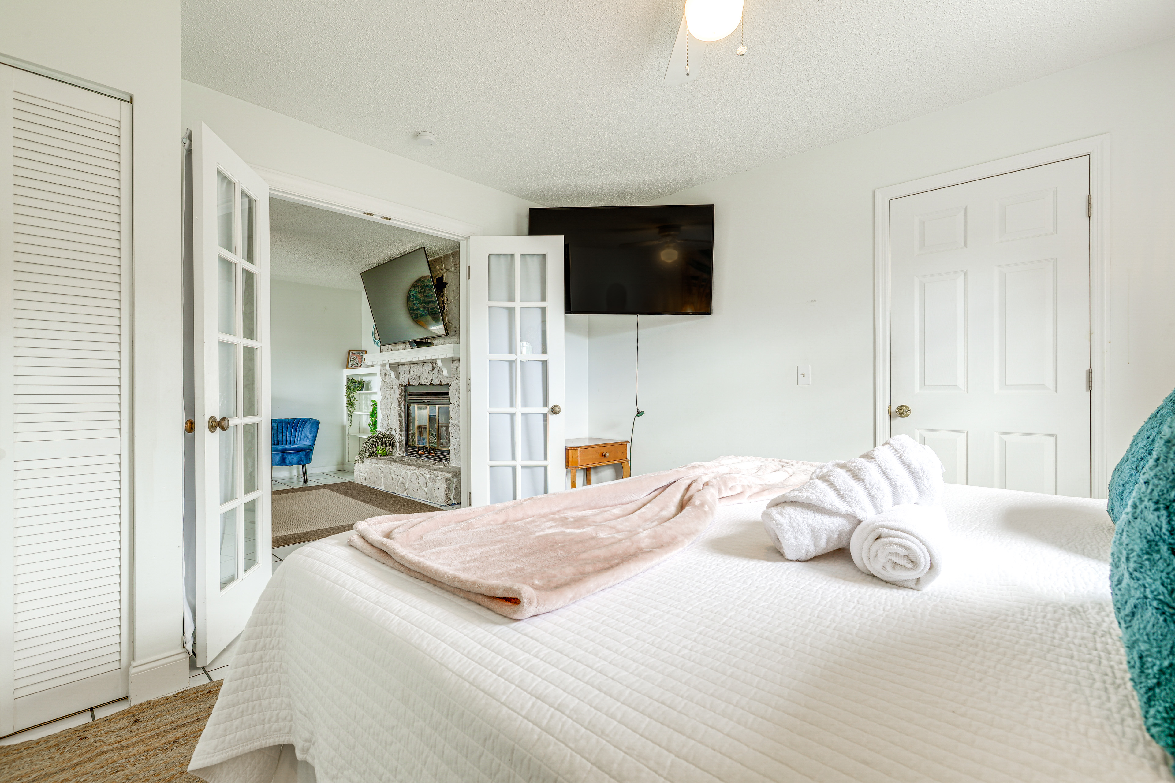 4 Mi to Jensen Beach Park: Family Home w/ Pool!