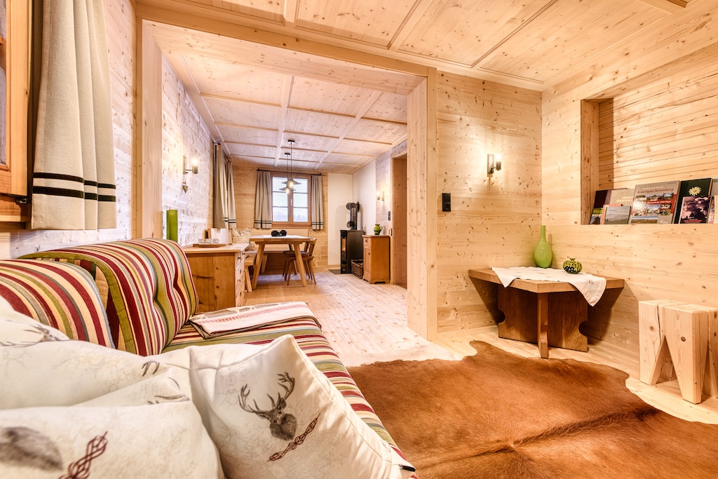 Living room in the Bernardas Hüsle holiday home in Schnepfau in the Bregenzerwald.