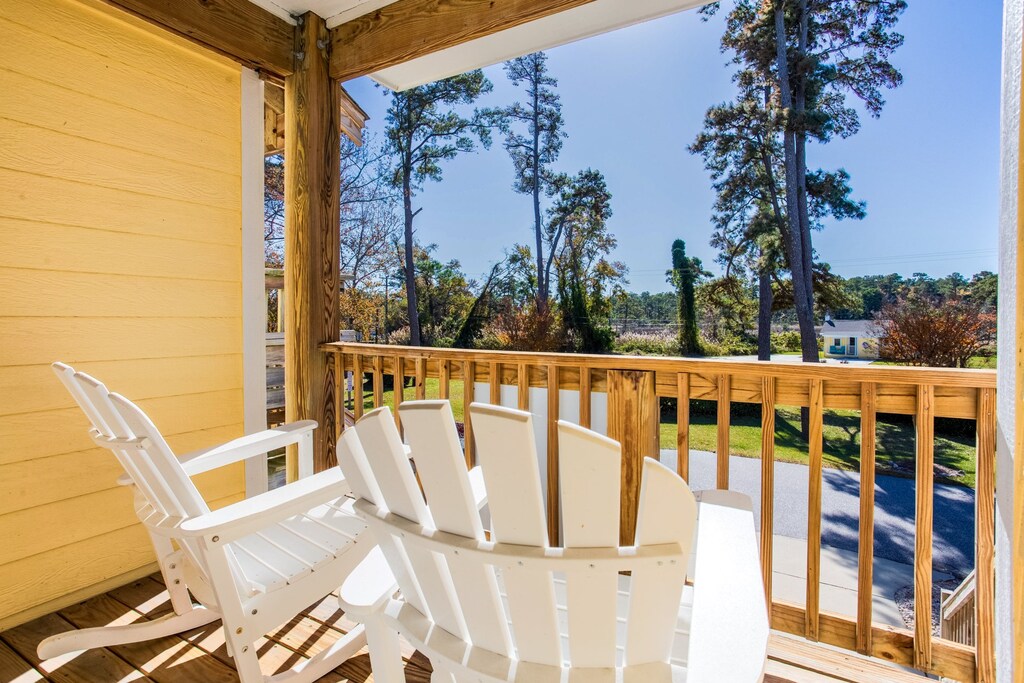 Relax out on the deck with a cool drink in the evenings as you enjoy the coastal breeze.