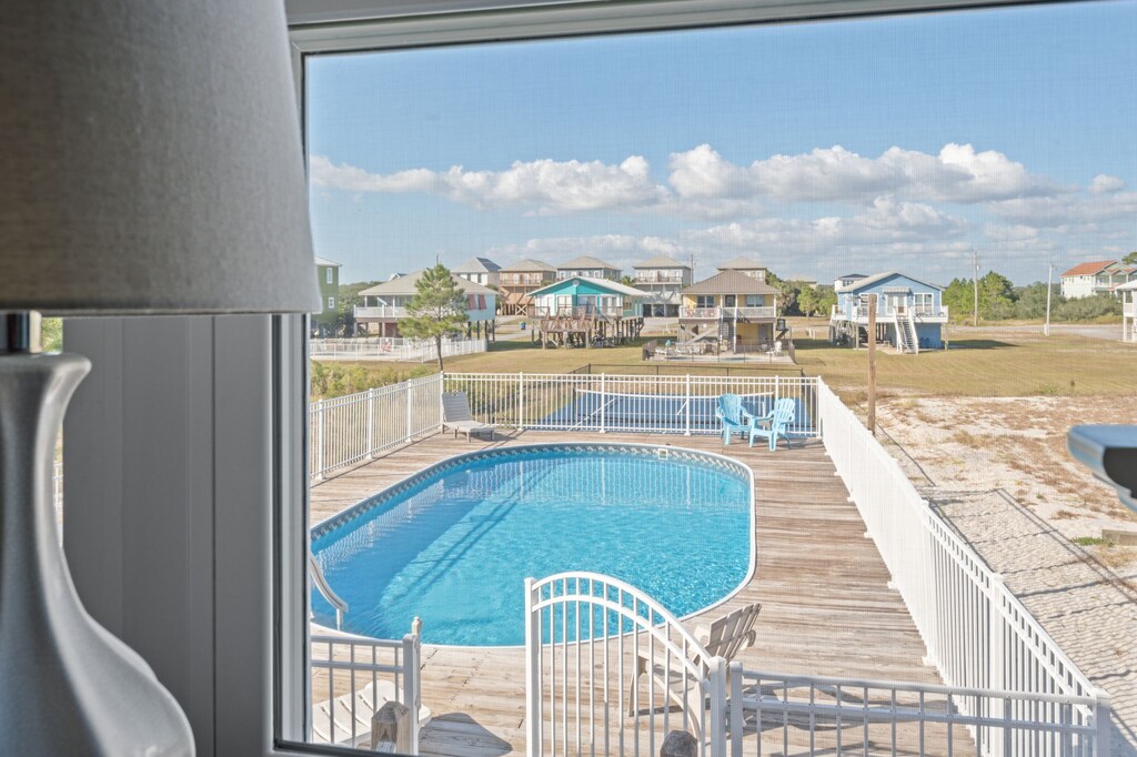 Pool - shared with East side