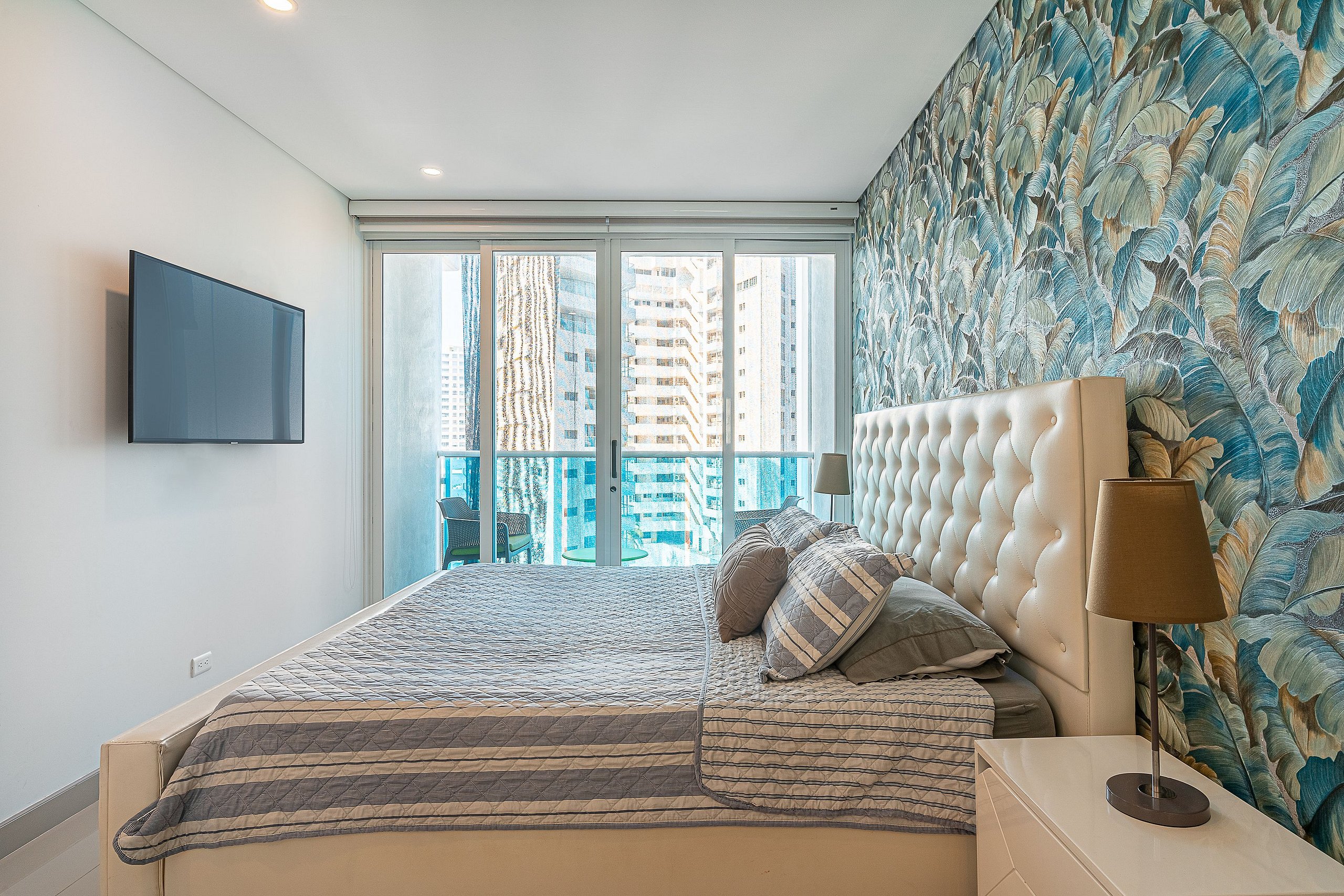 Attractive 3BR @Reservadelmar with parking