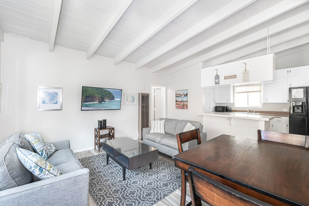 This cozy, rear upstairs unit is one of three furnished units on the property, which can also be booked simultaneously (when availability permits) to accommodate larger family groups.
