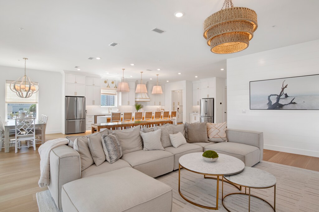 A Coastal Comfort has 8 Bedrooms and 8.5 Bathrooms