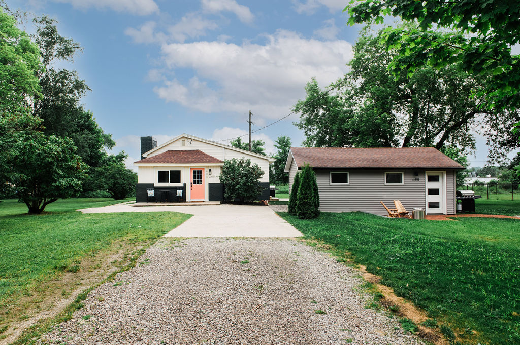 The Sister's  2 house for price of 1