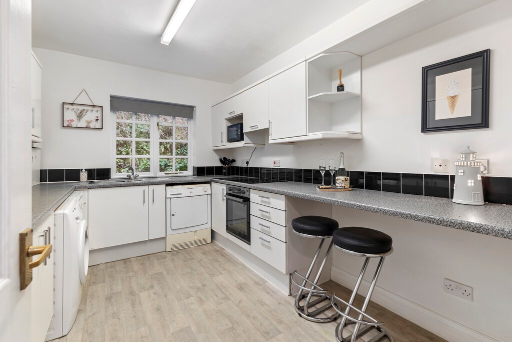 Direct Beach Access, Sea Views