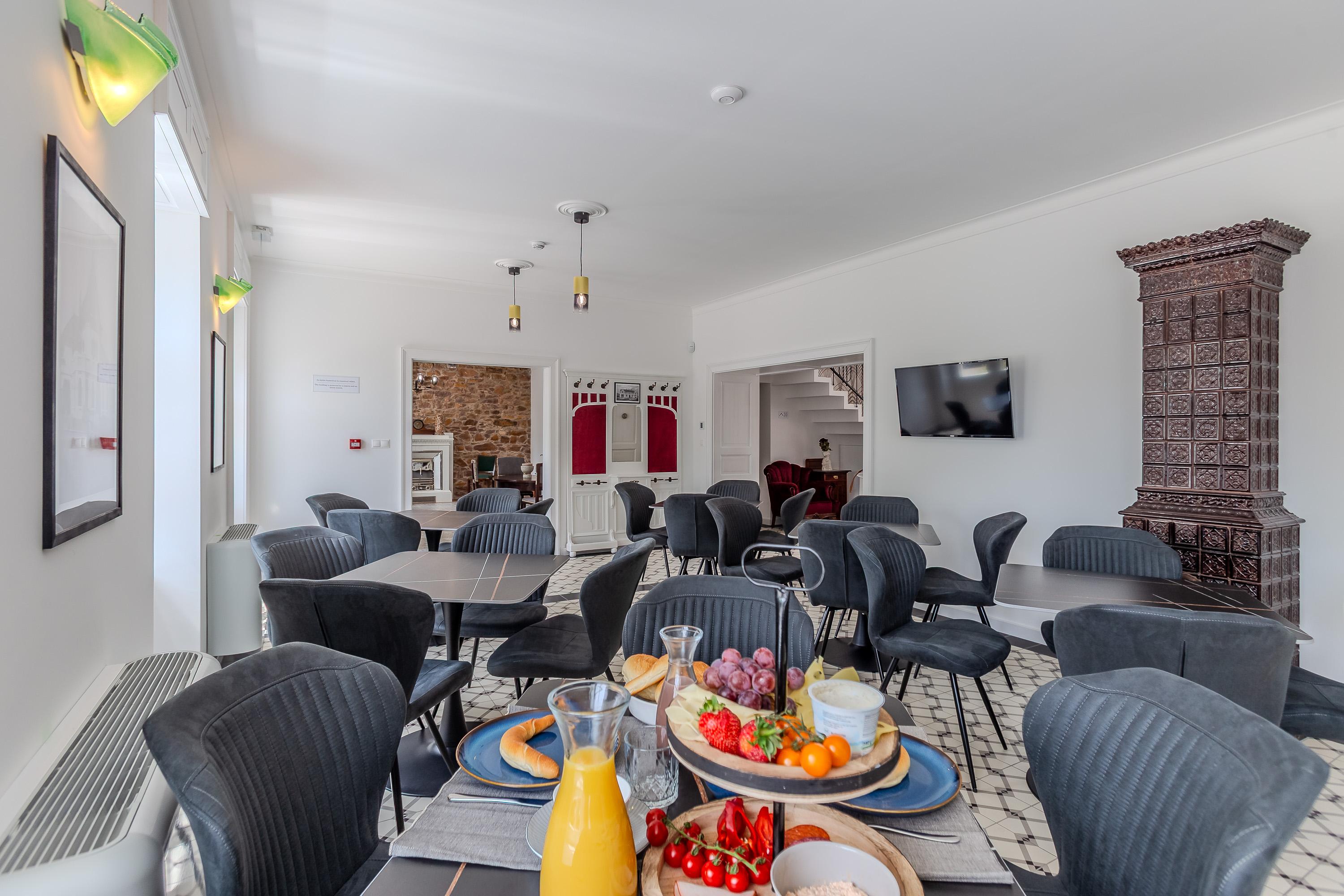 Fulop Panzio-Green Parasol Apartment