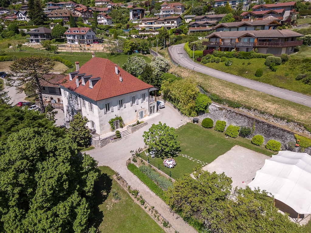 Aerial view of the estate - large garden with nomad tent 