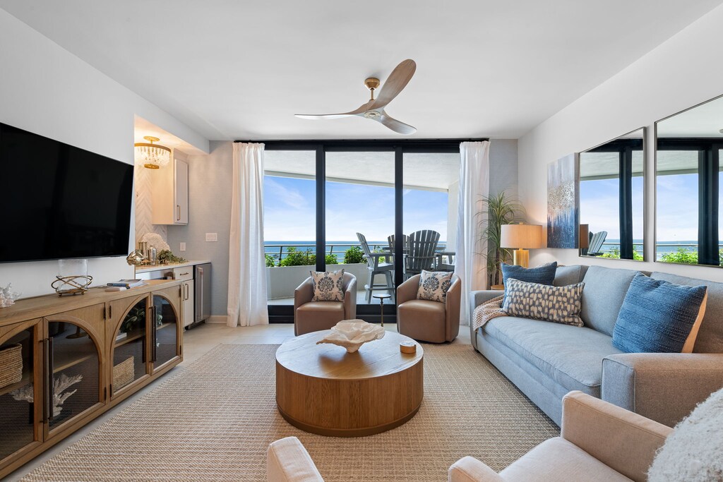 Welcome to Eden West 1004!