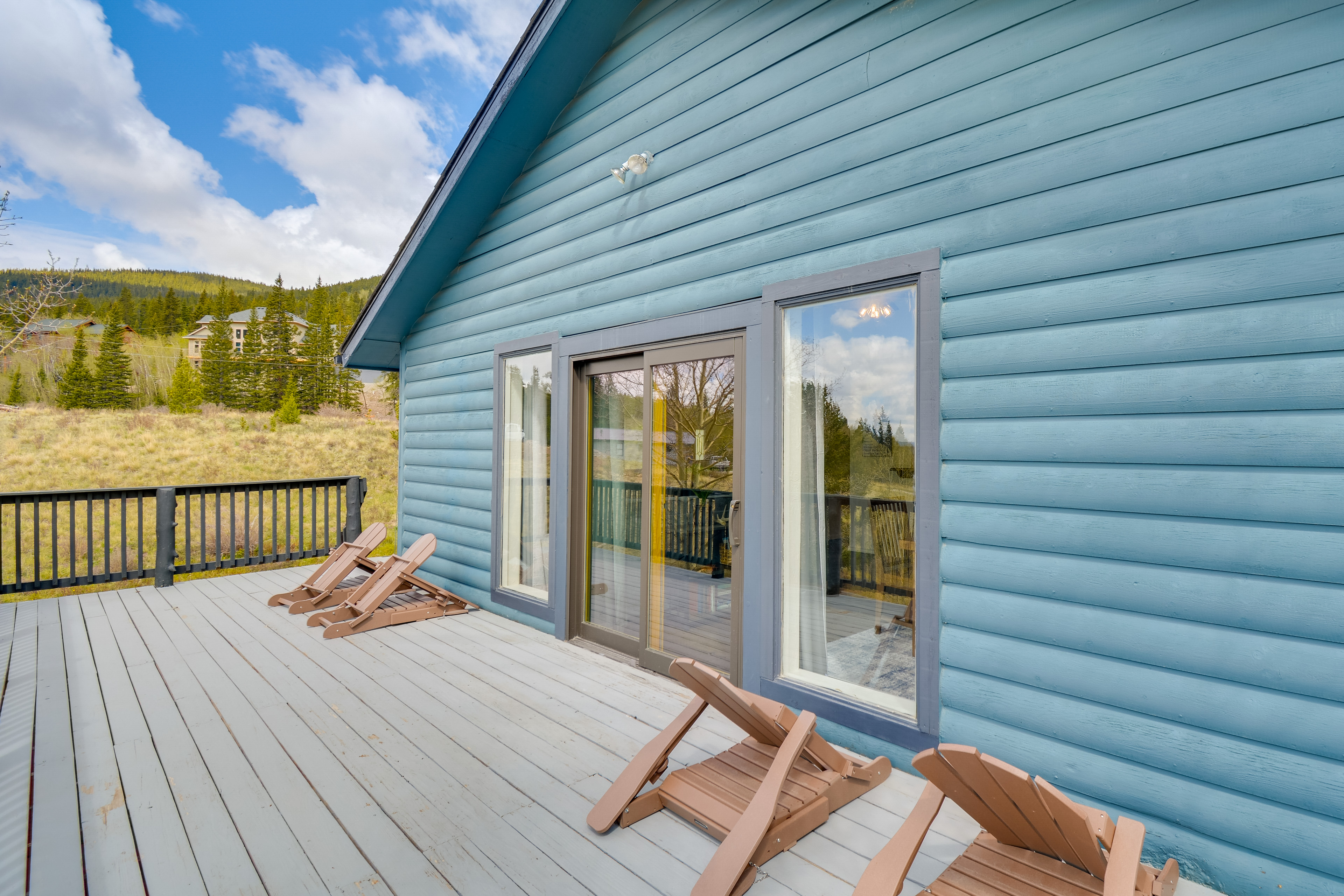 Hike, Fish, Ski & Explore: Cabin Near Breckenridge