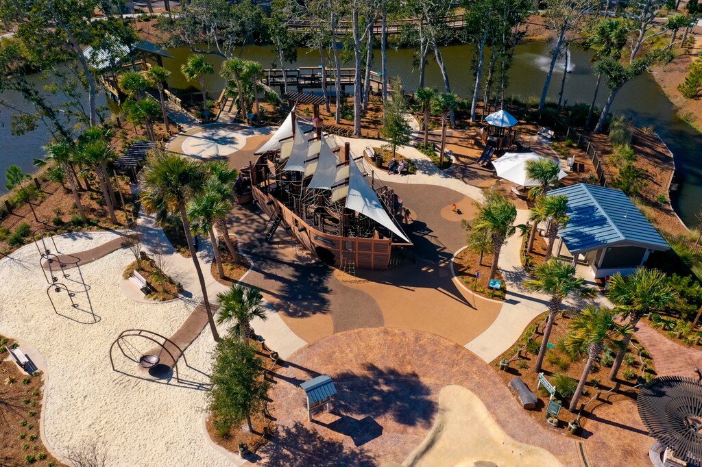 Celebration Park (10 minute walk)