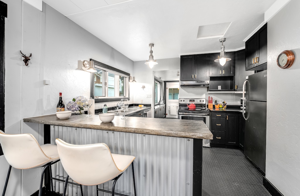 Fully Equipped Kitchen Area