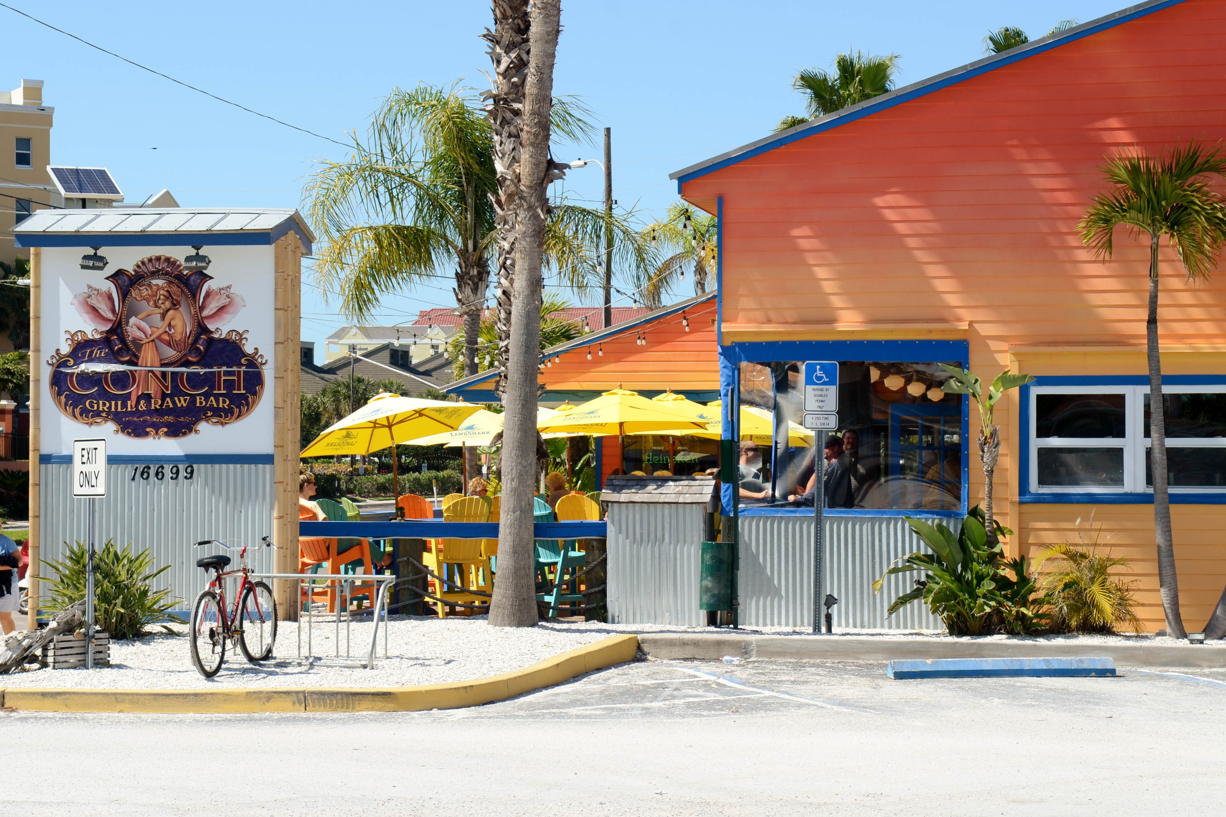 Comfortable condo with WiFi, washer/dryer, hot tub and pool - great gulf views Comfortable condo with WiFi, washer/dryer, hot tub and pool - great gulf views