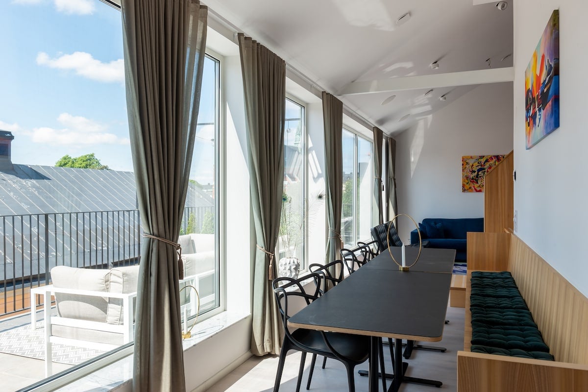 Terrace - Dining Table